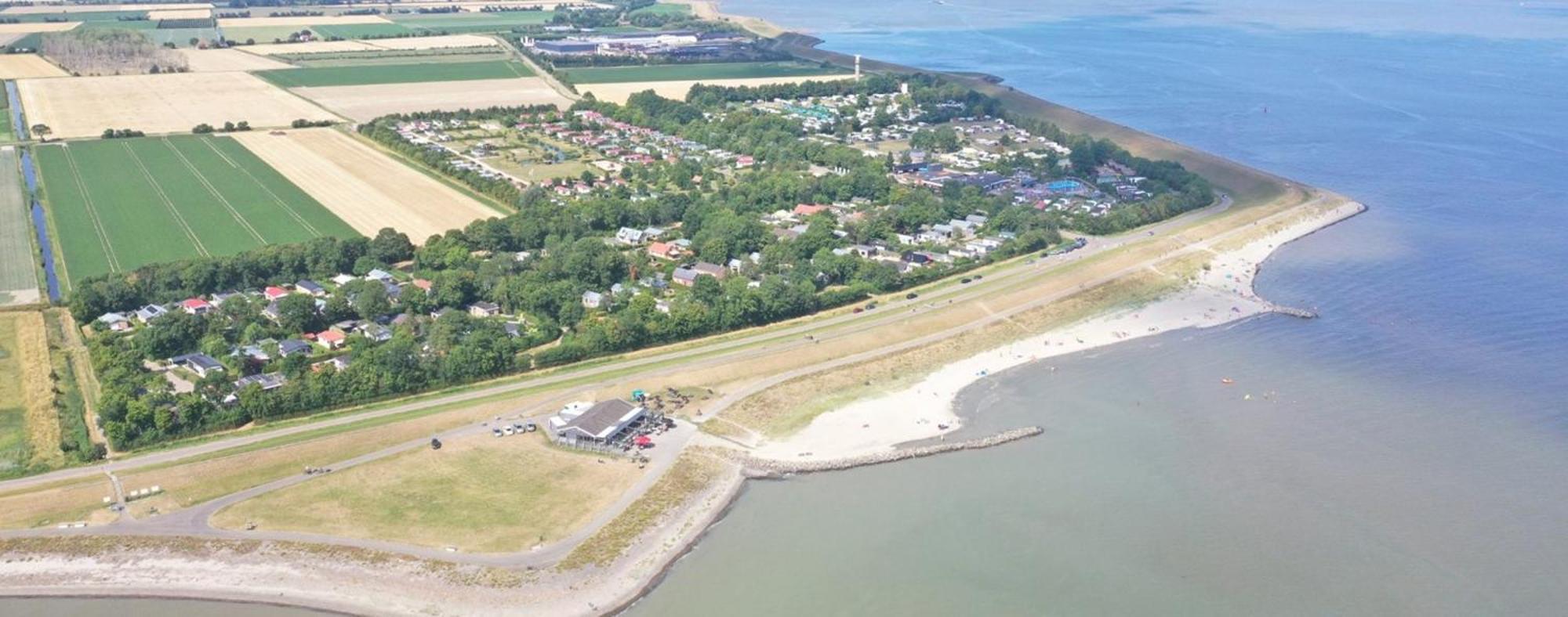 Chalet Op Vakantiepark In Baarland Villa Kültér fotó