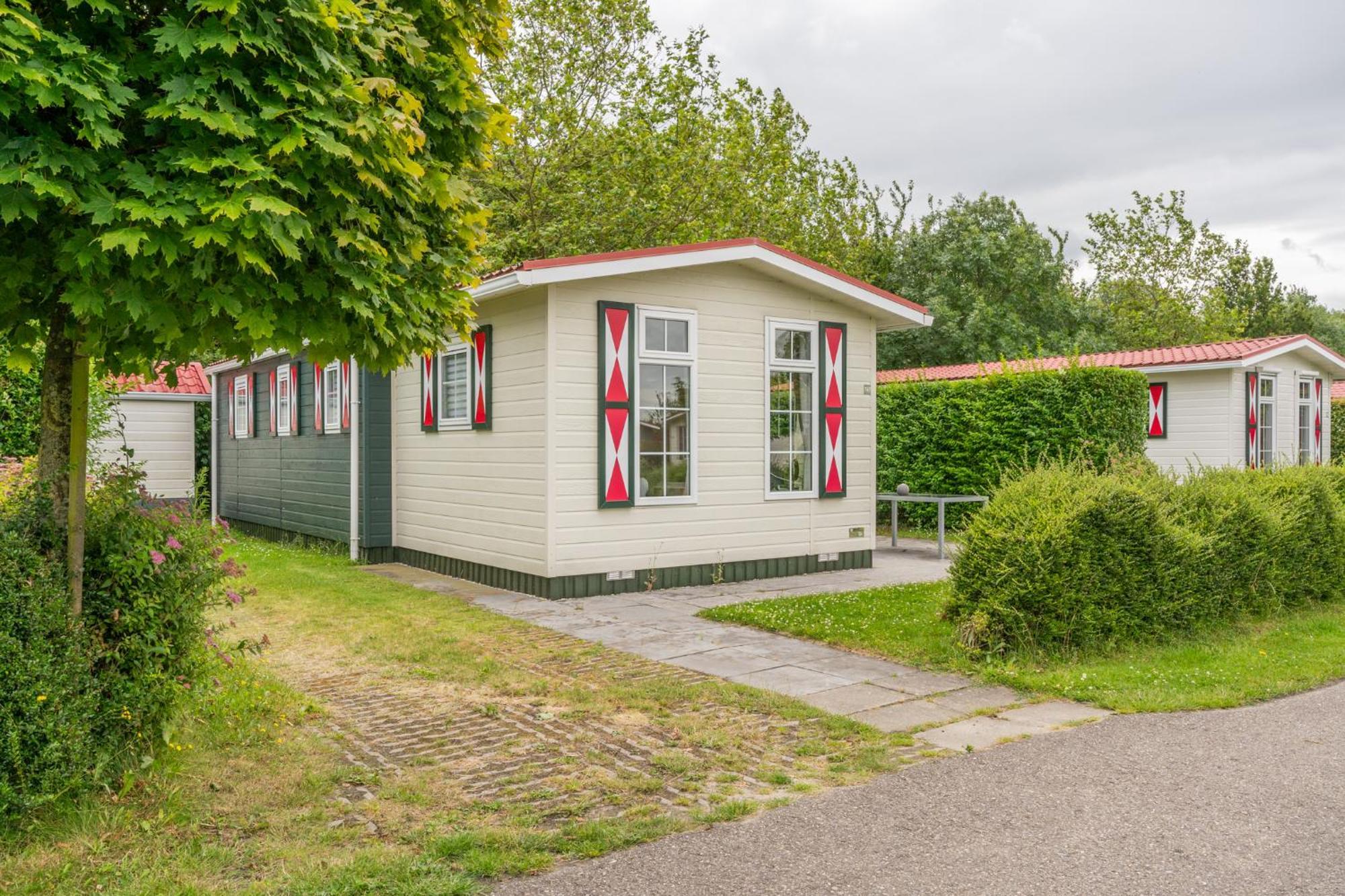 Chalet Op Vakantiepark In Baarland Villa Kültér fotó